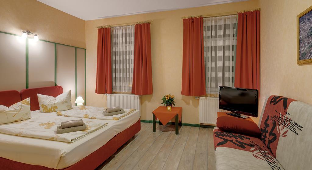 Pension Haus Saarland 오버호프 외부 사진